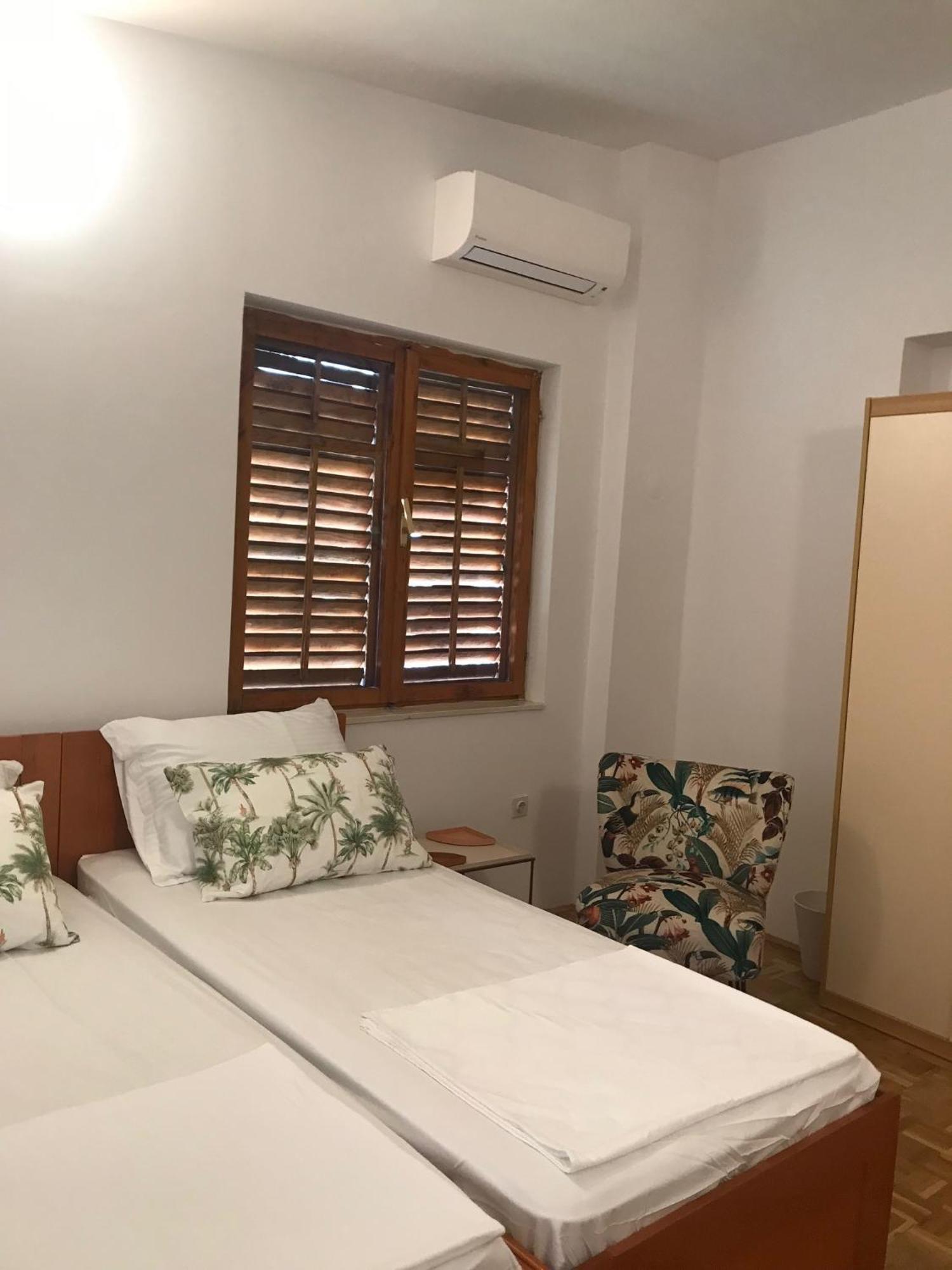 Six Bedroom Holiday Home Matea Ploce  Exterior foto